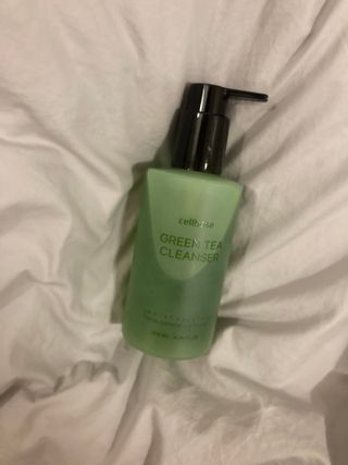 프리마인 메이크업과 들뜨는 각질까지 한방에 깐달걀로! 순하기까지한 셀베이스 그린티클렌저(200ml) — 5점을 준 리뷰어가 2023년 5월 올린 사용 사진