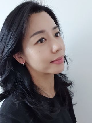 [골드앤디어] 14K 사선 큐빅 원터치 귀걸이_3color — 5점을 준 리뷰어가 2021년 6월 올린 사용 사진