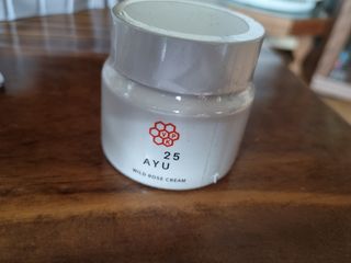 AYU25[아유트웬티파이브]다마스크로즈워터 베이스 천연 수분 촉촉 크림 — 5점을 준 리뷰어가 2021년 4월 올린 사용 사진