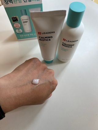 리더스코스메틱 리더스 카밍 바이오틱스 #1등 진정 기획세트 [에센스 워터150ml + 크림 마스크80ml] — 5점을 준 리뷰어가 2022년 9월 올린 사용 사진