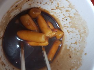 유비쿡 컵떡볶이 매운컵떡볶이2개/ 짜장컵떡볶이 2개  총 4개세트 — 5점을 준 리뷰어가 2021년 2월 올린 사용 사진