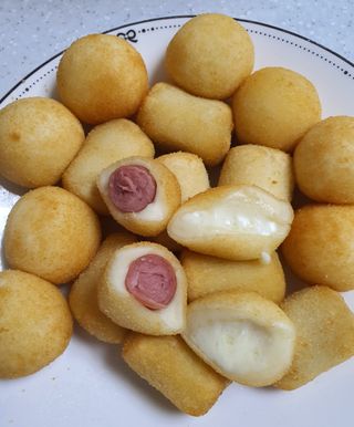 Dog&Ball 독앤볼 [Dog&Ball] 미니찹쌀볼도그 찹쌀치즈볼 — 5점을 준 리뷰어가 2021년 8월 올린 사용 사진