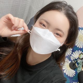 에버그린 순면 끈조절 KF94 마스크 - 화이트 30매 — 4.5점을 준 리뷰어가 2021년 5월 올린 사용 사진