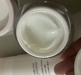 프리마인 바르기만 하면 철벽 스킨케어+24시간 마스크팩 효과. 셀라브 리제너레이팅 시스템 부스터+크림 세트 — 5점을 준 리뷰어가 2023년 5월 올린 사용 사진