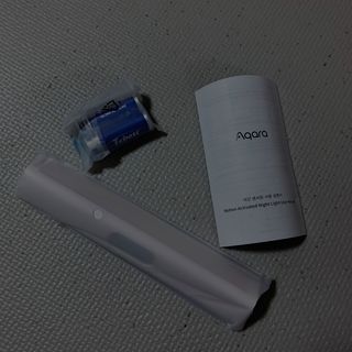 아카라 어두울 때만 켜지는 스마트 무선 센서등 — 5점을 준 리뷰어가 2021년 11월 올린 사용 사진