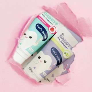 닥터데디스 안심저불소 키즈치약 (라즈베리, 청포도향 중 택 1) 60g +  여행용 미니 치약 15g — 5점을 준 리뷰어가 2022년 11월 올린 사용 사진