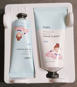 파시 FASCY 高保湿ハンドクリーム40ml+80ml セット — 5점을 준 리뷰어가 2021년 8월 올린 사용 사진