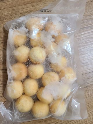Dog&Ball 독앤볼 [Dog&Ball] 미니찹쌀볼도그 찹쌀치즈볼 — 5점을 준 리뷰어가 2021년 11월 올린 사용 사진