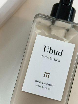 테이크어샤워 스마트스토어)우붓 바디로션 Ubud BODY LOTION 250ML — 5점을 준 리뷰어가 2025년 9월 올린 사용 사진