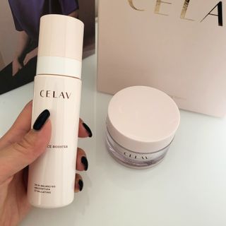 프리마인 바르기만 하면 철벽 스킨케어+24시간 마스크팩 효과. 셀라브 리제너레이팅 시스템 부스터+크림 세트 — 4.5점을 준 리뷰어가 2023년 5월 올린 사용 사진