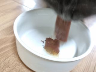 페페로니 맛있는 스틱 - 무항생제 닭고기 15개 + 알래스카 연어 15개 — 5점을 준 리뷰어가 2021년 9월 올린 사용 사진