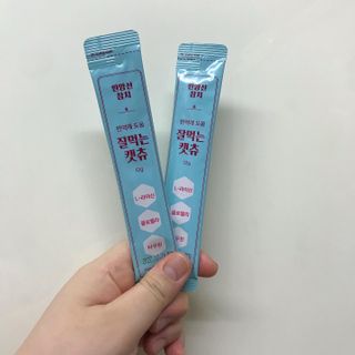 페페로니 잘 먹는 캣츄 - 원양선 참치 24개입 — 5점을 준 리뷰어가 2021년 7월 올린 사용 사진