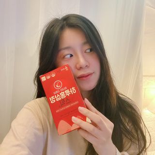 힘내라김홍삼 하루홍삼정스틱 10g x 10포 — 5점을 준 리뷰어가 2021년 3월 올린 사용 사진