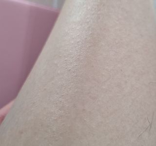 나우 [리브엠]피부 속부터 겹겹이, 촘촘하게! 워터핏8중 수분착붙 크림 — 5점을 준 리뷰어가 2024년 12월 올린 사용 사진