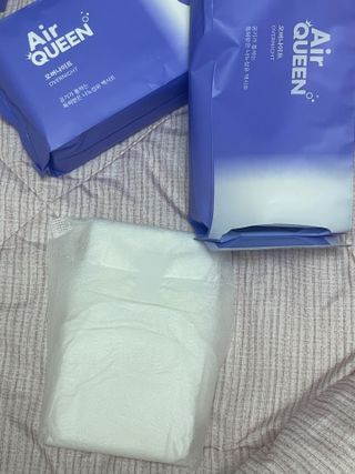 에어퀸 뉴브레스 유기농 생리대 4종 (팬티라이너 20P + 중형 10P + 대형 10P + 오버나이트 8P)_체험단 — 5점을 준 리뷰어가 2024년 6월 올린 사용 사진