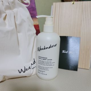[위켄더스] 끈적임 없이 수분감을 채워주는 핸드& 바디로션 1종 랜덤발송 — 5점을 준 리뷰어가 2022년 5월 올린 사용 사진