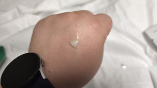 랑벨 랑바이오 블랙 시카 크림 50ml(블랙비 프로폴리스, 시카 4종, 판테놀 10 함유) — 4점을 준 리뷰어가 2022년 7월 올린 사용 사진