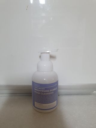 약손명가코스메틱 에오스보떼 브라이트닝 버블 폼 클렌징 300ml — 4점을 준 리뷰어가 2021년 12월 올린 사용 사진