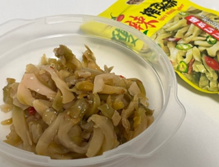 루시델리 야미하우스 홍콩 스파이시 프리미엄 짜사이 무침 500g — 5점을 준 리뷰어가 2024년 8월 올린 사용 사진