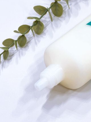 닥터시드 페퍼민트 앤 레몬 비건 비듬케어 쿨 탈모 두피 스크럽 샴푸 — 4점을 준 리뷰어가 2024년 7월 올린 사용 사진
