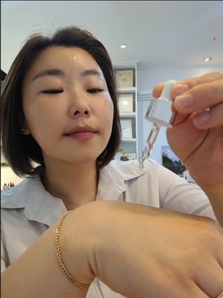 브에노 파리퀸 윌 페이스 오일 — 5점을 준 리뷰어가 2021년 6월 올린 사용 사진
