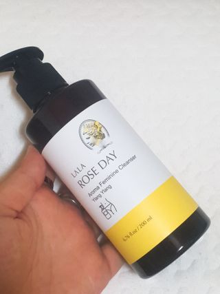 라라로즈데이 시즌2 여성청결제 200ml 아로마 페미민 클렌저, 독일더마인증 — 5점을 준 리뷰어가 2021년 8월 올린 사용 사진