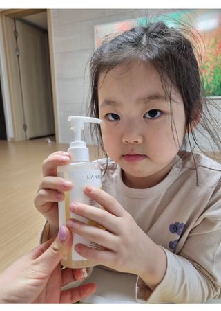 랑벨 내츄럴 딥 포어 클렌저 210ml (저자극 약산성 천연 클렌징 젤) — 4점을 준 리뷰어가 2022년 4월 올린 사용 사진