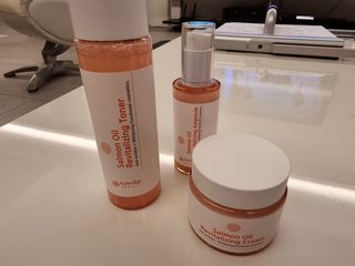 아이앤립 / EYENLIP 아이앤립 연어오일 리바이탈라이징 토너+앰플+크림 3종 세트 — 5점을 준 리뷰어가 2021년 7월 올린 사용 사진