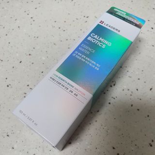 리더스코스메틱 리더스 카밍 바이오틱스 에센스 워터 — 5점을 준 리뷰어가 2021년 7월 올린 사용 사진