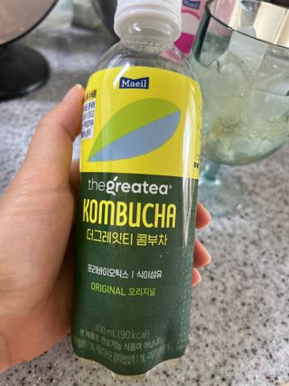 더그레잇티 콤부차 300ml *12개입 (오리지널 6개+베리리치 6개) — 5점을 준 리뷰어가 2022년 7월 올린 사용 사진