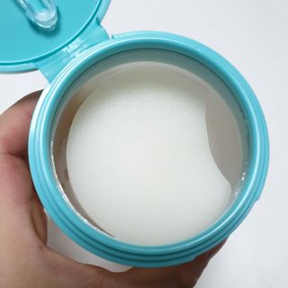 리더스코스메틱 리더스 카밍 바이오틱스 퀵 수딩 패드 — 5점을 준 리뷰어가 2022년 5월 올린 사용 사진