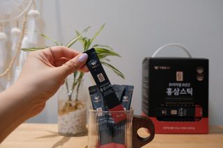 [푸름웰니스] 프리미엄 6년근 홍삼스틱 3mg x 100포 — 5점을 준 리뷰어가 2022년 6월 올린 사용 사진