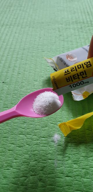 서울약사신협 프리미엄비타민C1000_2.5G x 100포 — 5점을 준 리뷰어가 2020년 12월 올린 사용 사진