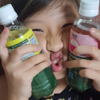 더그레잇티 콤부차 [매일유업] 더그레잇티 44kcal 콤부차 300ml *12개입 (오리지널 6개+베리리치 6개) — 5점을 준 리뷰어가 2023년 7월 올린 사용 사진
