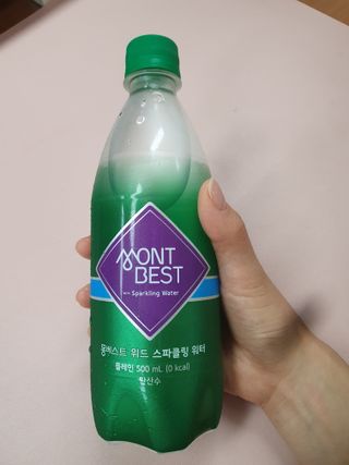 몽베스트 Montbest with Sparkling water Plain 20병 — 5점을 준 리뷰어가 2022년 8월 올린 사용 사진