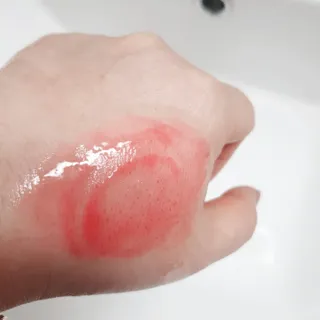 스킨큐어 산다화 순한 클렌징 동백 오일 200ml — 5점을 준 리뷰어가 2023년 4월 올린 사용 사진