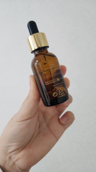 스킨큐어 산다화 비타민c 화이트닝 에센스 30ml — 5점을 준 리뷰어가 2023년 10월 올린 사용 사진