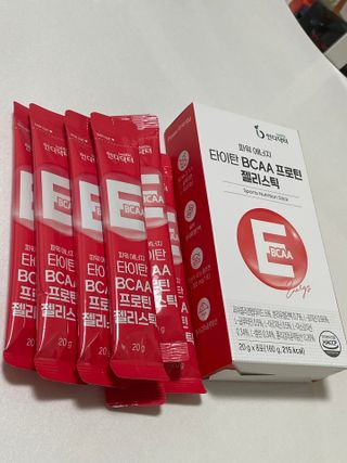 [인디닥터] 타이탄 BCAA 프로틴 젤리스틱 — 4점을 준 리뷰어가 2022년 6월 올린 사용 사진