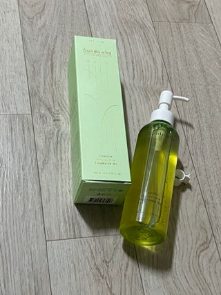 스킨큐어 산다화 순한 클렌징 동백 오일 200ml — 5점을 준 리뷰어가 2023년 4월 올린 사용 사진