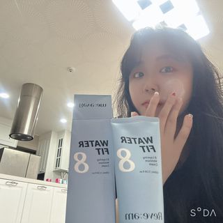 나우 [리브엠]피부 속부터 겹겹이, 촘촘하게! 워터핏8중 수분착붙 크림 — 4점을 준 리뷰어가 2024년 12월 올린 사용 사진