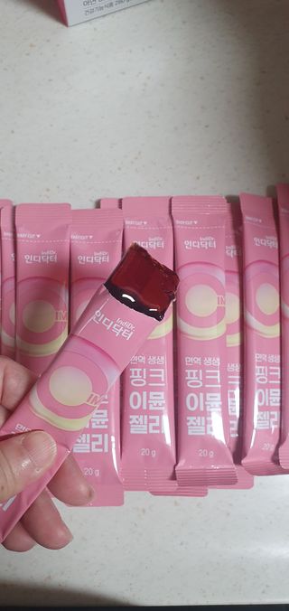 [인디닥터] 면역 생생 핑크 이뮨 젤리 — 5점을 준 리뷰어가 2022년 3월 올린 사용 사진