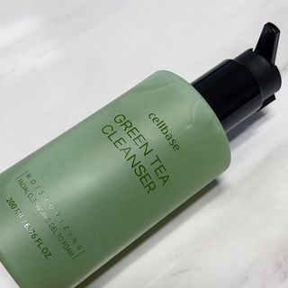 프리마인 메이크업과 들뜨는 각질까지 한방에 깐달걀로! 순하기까지한 셀베이스 그린티클렌저(200ml) — 5점을 준 리뷰어가 2023년 5월 올린 사용 사진
