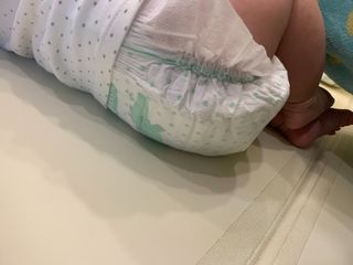 오브맘 밤 프리미엄 아기 기저귀 팬티형 밴드형 — 5점을 준 리뷰어가 2020년 12월 올린 사용 사진