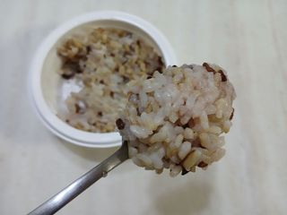 [구매평]양반 동원 양반 100밥 오미밥, 130g, 12개 — 5점을 준 리뷰어가 2025년 4월 올린 사용 사진