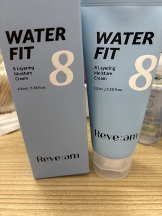 나우_ [리브엠]피부 속부터 겹겹이, 촘촘하게! 워터핏8중 수분착붙 크림 — 5점을 준 리뷰어가 2025년 2월 올린 사용 사진