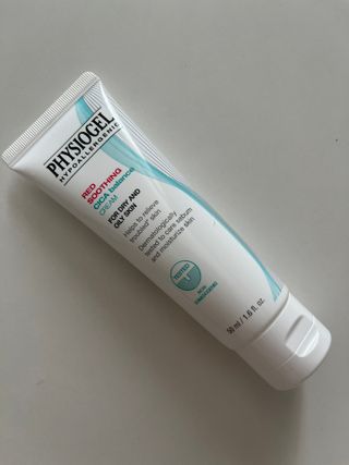 피지오겔 레드수딩 시카밸런스 크림 50ml — 4.5점을 준 리뷰어가 2022년 4월 올린 사용 사진