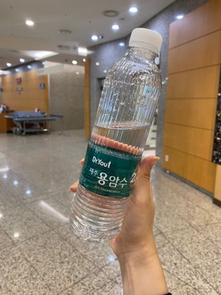 닥터유 제주용암수 닥터유 용암수 — 5점을 준 리뷰어가 2021년 8월 올린 사용 사진