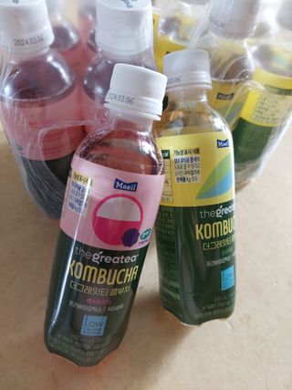 더그레잇티 콤부차 [매일유업] 더그레잇티 44kcal 콤부차 300ml *12개입 (오리지널 6개+베리리치 6개) — 4점을 준 리뷰어가 2023년 7월 올린 사용 사진