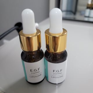 랑팡 EGF+FGF 10ppm 리포좀 앰플 원액 10ml — 5점을 준 리뷰어가 2021년 10월 올린 사용 사진