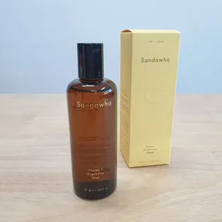 스킨큐어 산다화 비타민c 화이트닝 토너 150ml — 5점을 준 리뷰어가 2021년 12월 올린 사용 사진